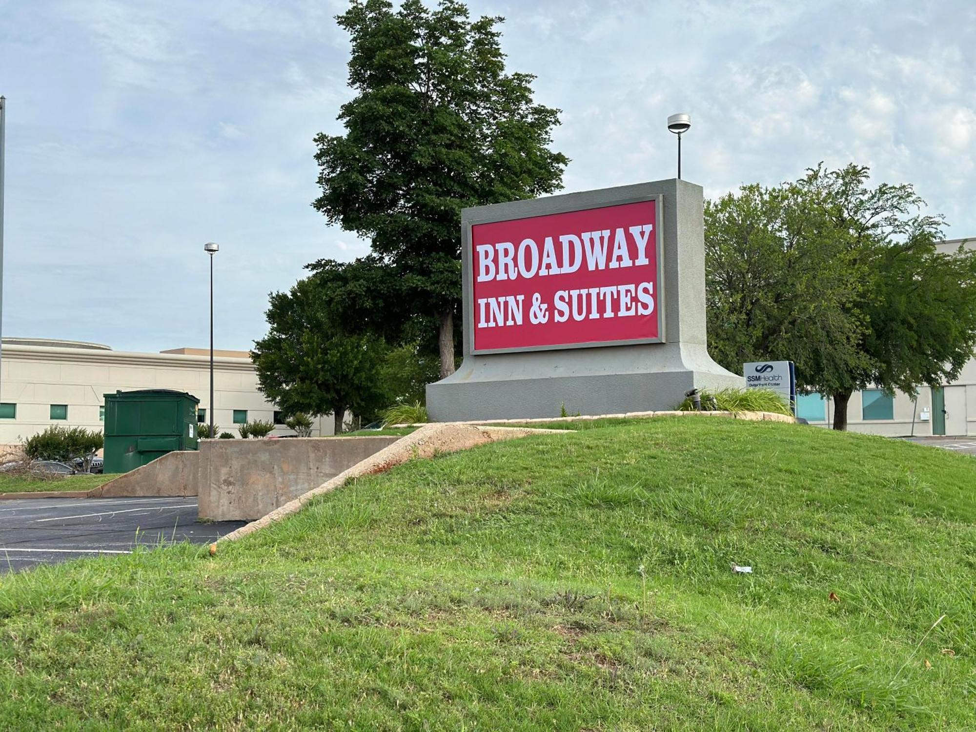 Broadway Inn & Suites Oklahoma City Esterno foto