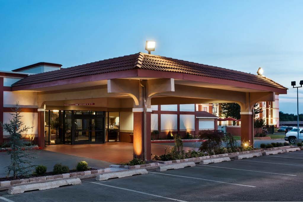 Broadway Inn & Suites Oklahoma City Esterno foto
