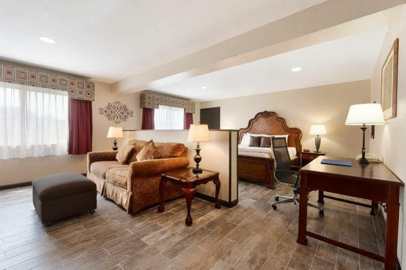 Broadway Inn & Suites Oklahoma City Esterno foto